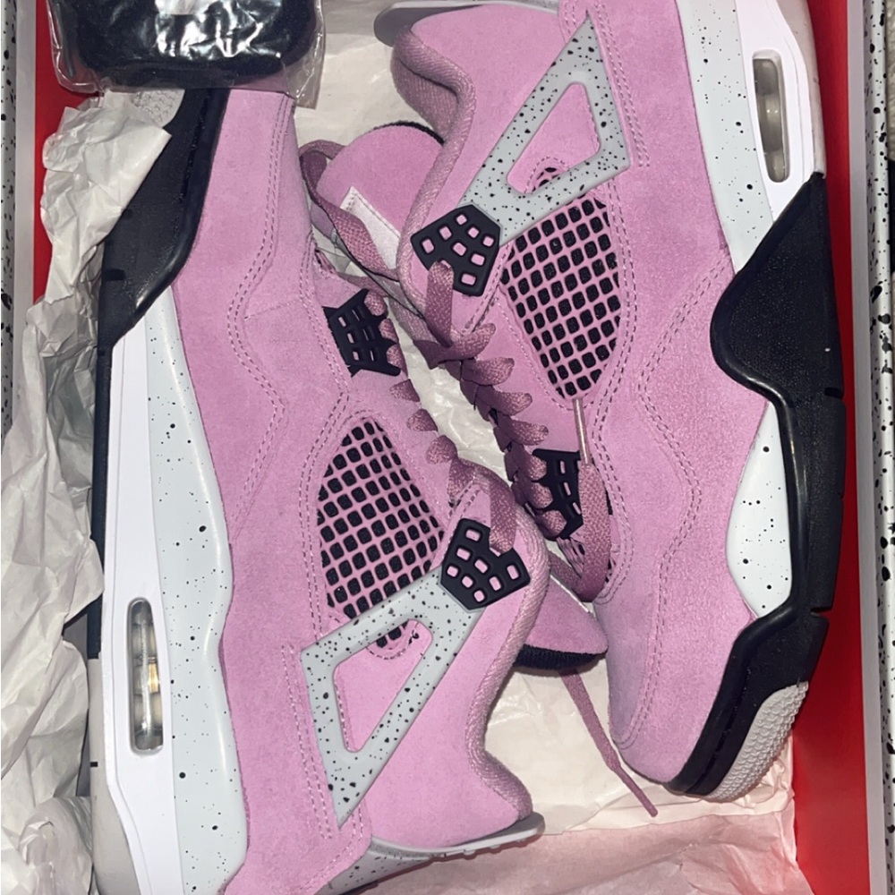 SOLD Jordan 4 Retro “Orchid”